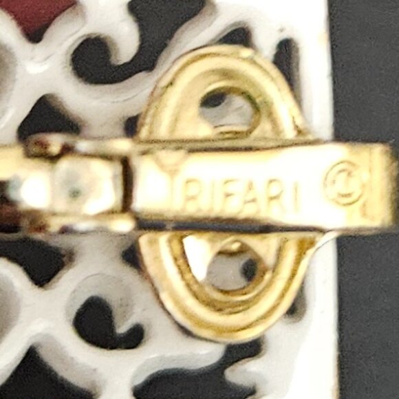 Vintage Trifari White Enamel Chain & Pendant Necklace and Earrings - Picture 14 of 14